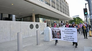 251202_GodmothersDisapeared_LA-PKG-15